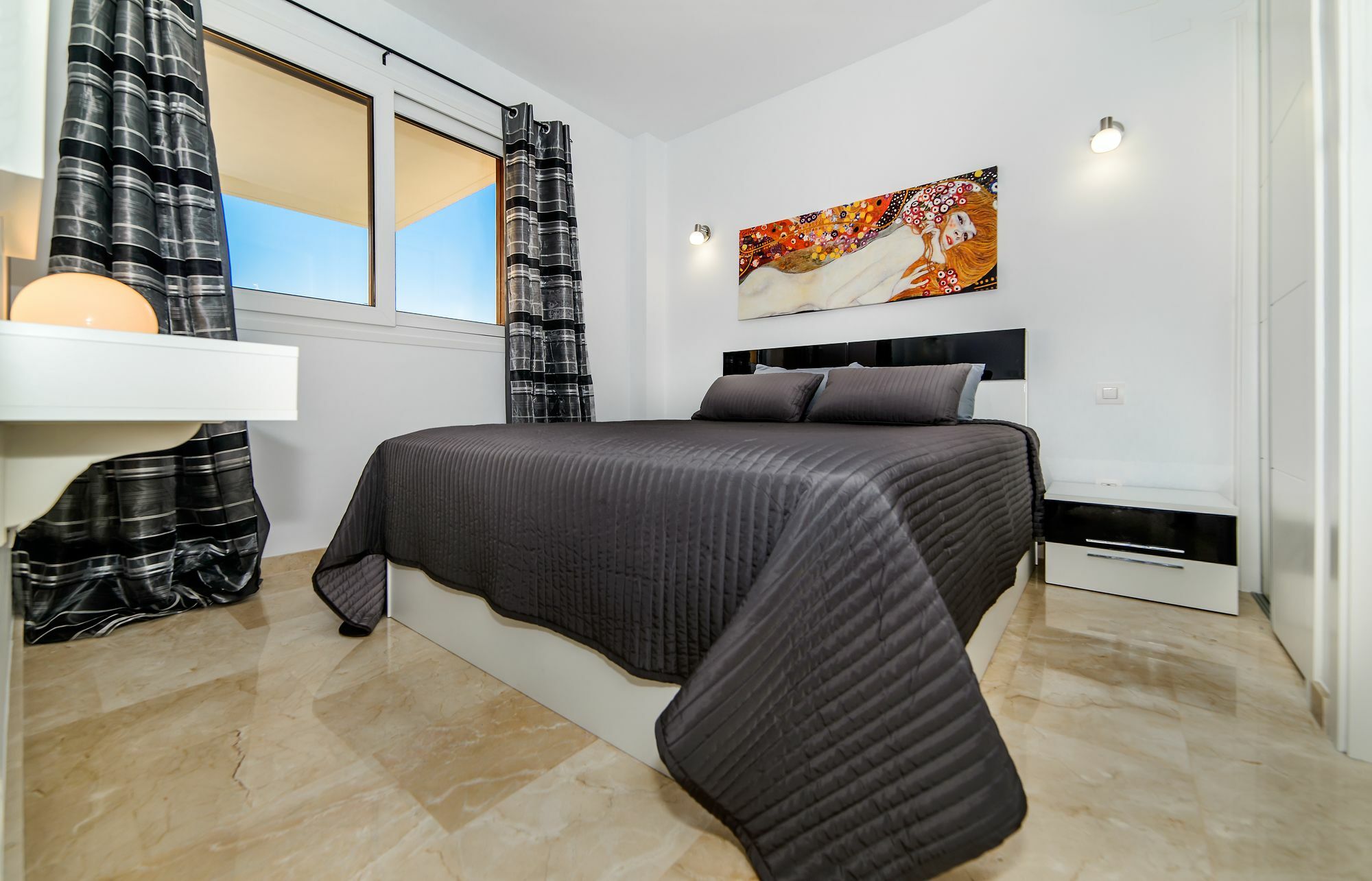 Apartamento Bennecke Elvis Apartment Torrevieja Exterior photo